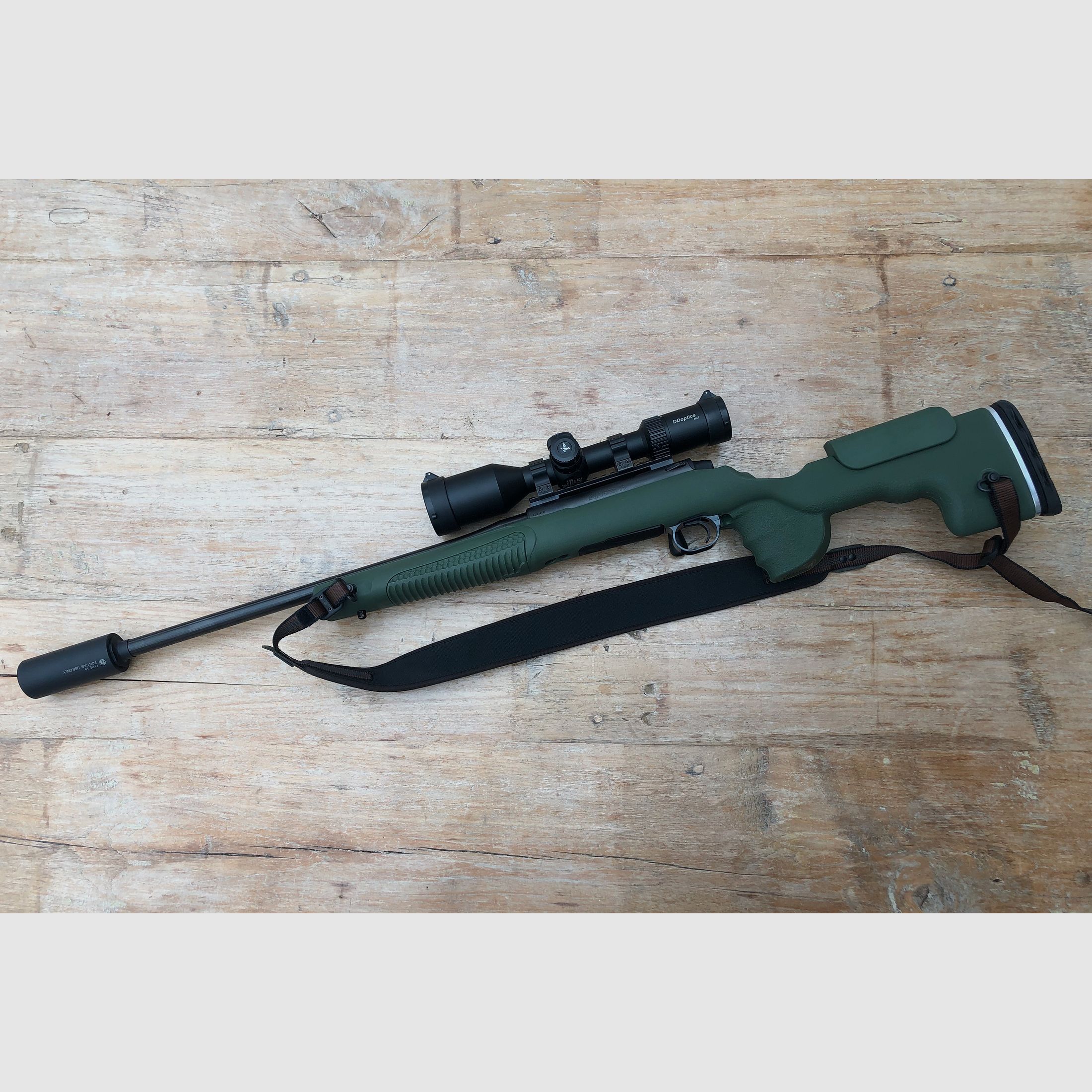 Absolut neuwertig - frisch aus dem Laden: Mauser M18 Fenris .223 Rem mit Optik und Schalldämpfer 