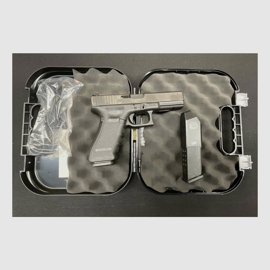 Glock 17 Gen4 9mm Luger