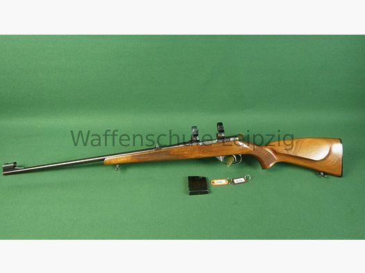 CZ 527