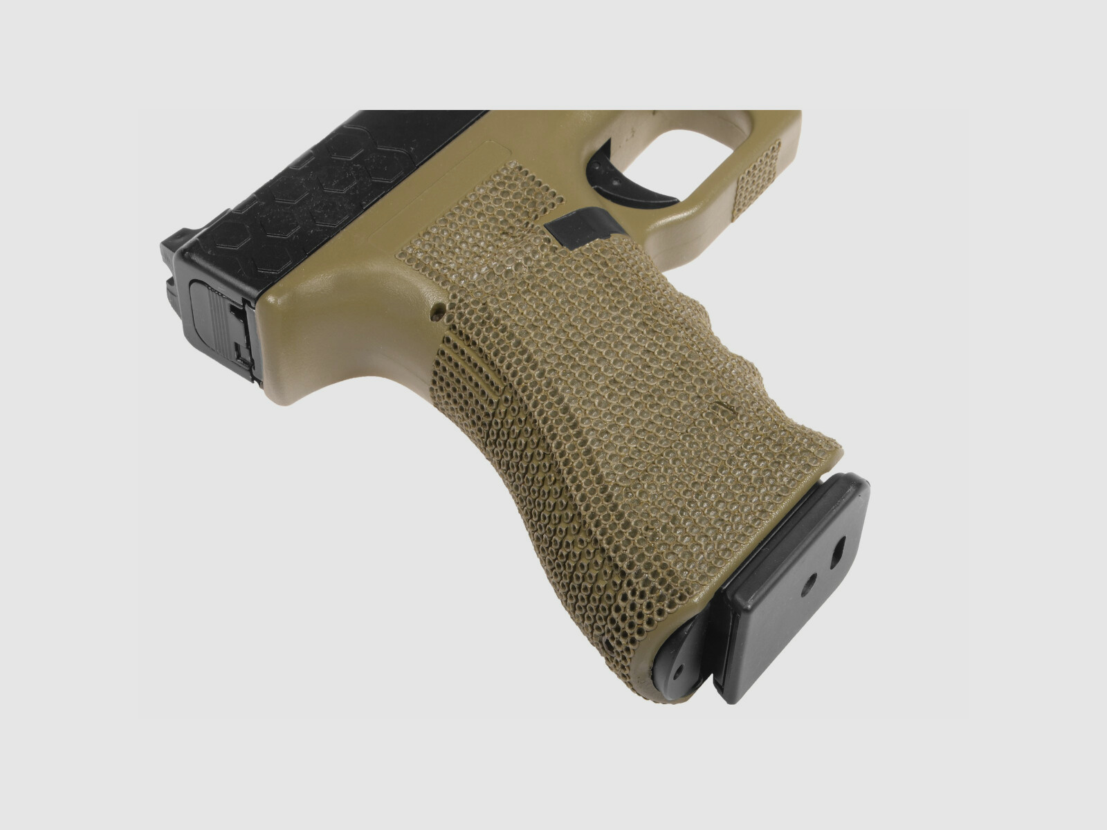 P03 GBB Airsoft Pistole in Oliv | Delta Armory