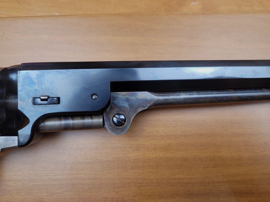 Très beau revolver Colt poudre noire – Mod. 1851 Navy – RARE fabrication COLT USA (pas italienne !) de 1977 – 6 coups – calibre 36 – TBE, image 9 sur 27