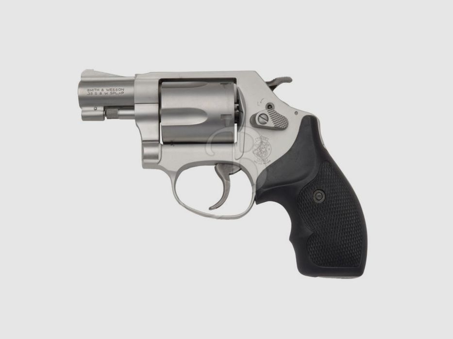 Smith & Wesson 637 AirWeight, Funktion im gemischten SA/DA-Betrieb, Waffe für das verdeckte Tragen aufgrund ihrer extremen Leichtigkeit.