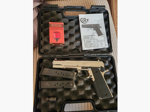 Colt 1911 Chrome