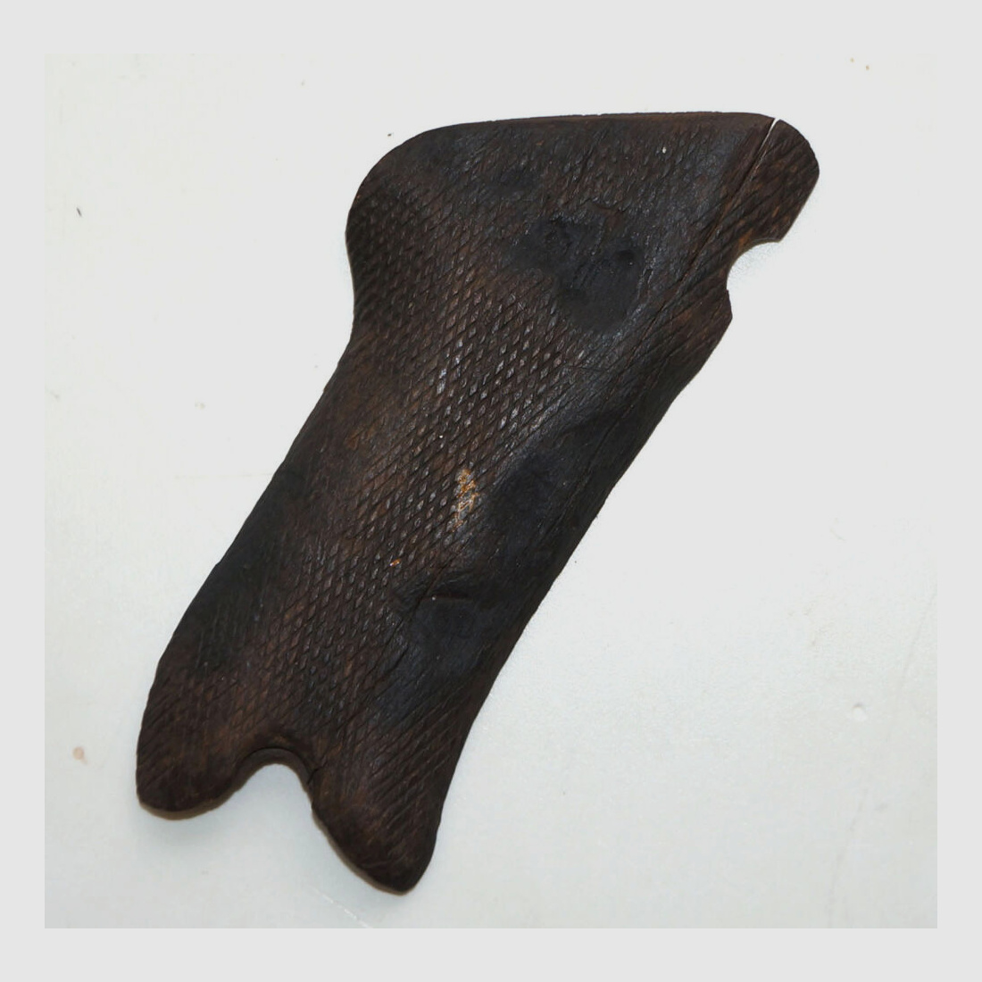 Fabbrica d'armi di Berna Lotto usato di impugnature per pistola d'ordinanza svizzera Parabellum 1900, 1906 cal. 7,65 mm Para P08
