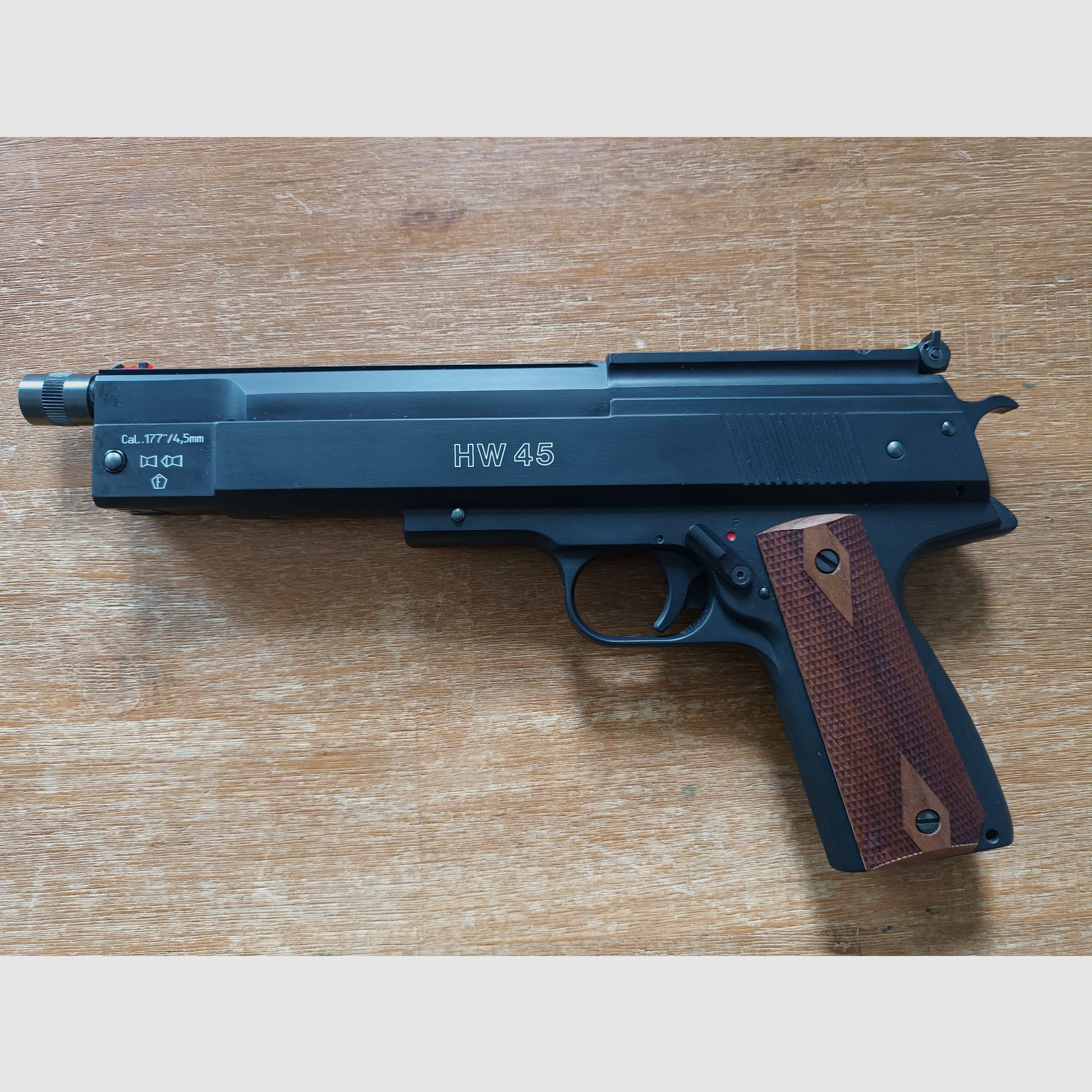 Federdruck Luftpistole Weihrauch HW 45 Black Kaliber 4,5 mm  + Schalldämpfer