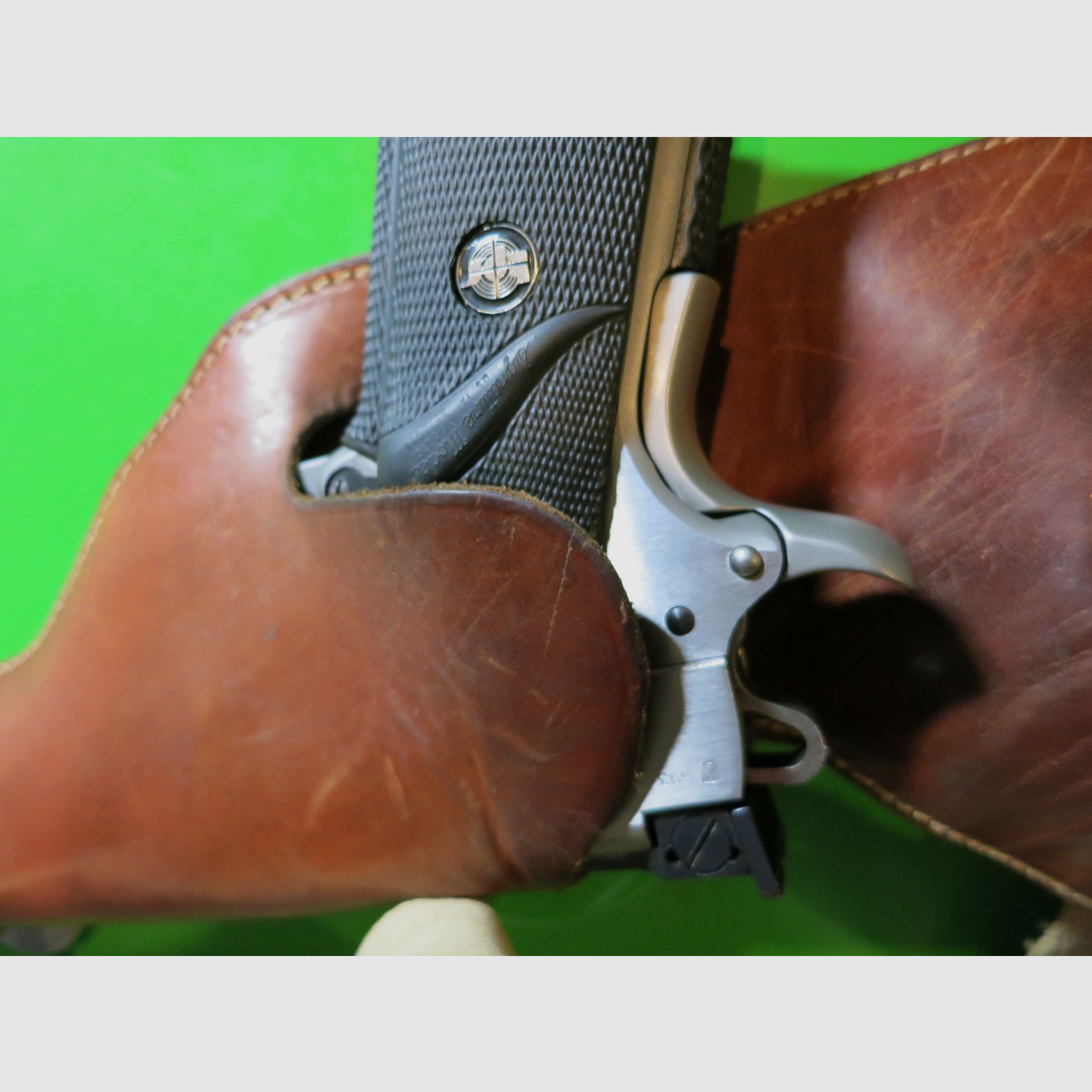 Shoulder holster, revolver + pistol 6" e.g. 1911, leather + textile (webbing)