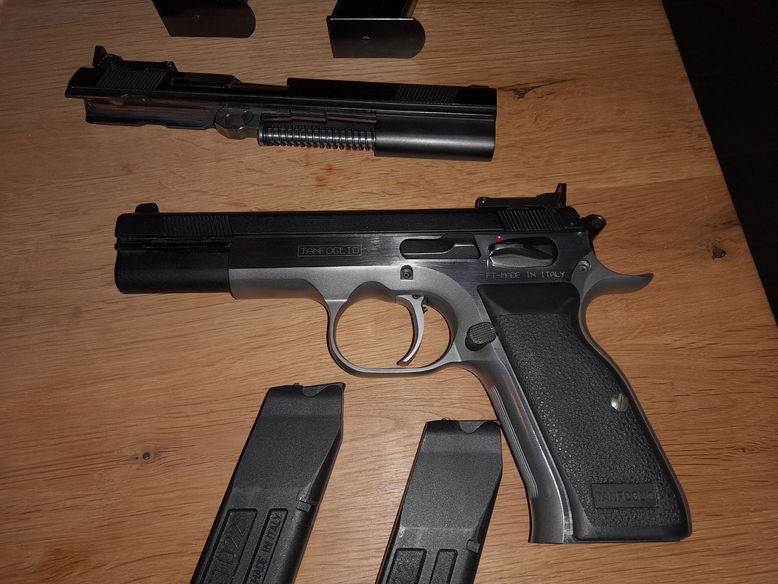 TANFOGLIO ULTRA MATCH DUOTONE 9mm Luger incluso sistema di cambio .22 lr