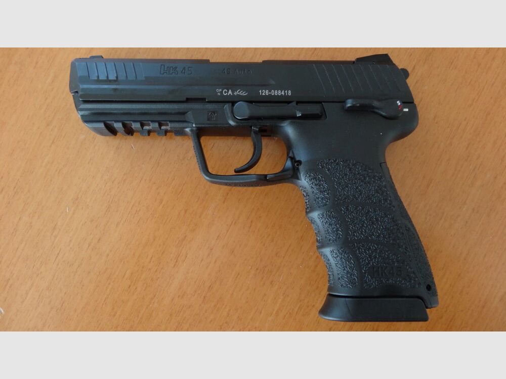 HECKLER & KOCH HECKLER & KOCH, PISTOOL HK45 VOLLEDIGE MAAT, GEKALFD