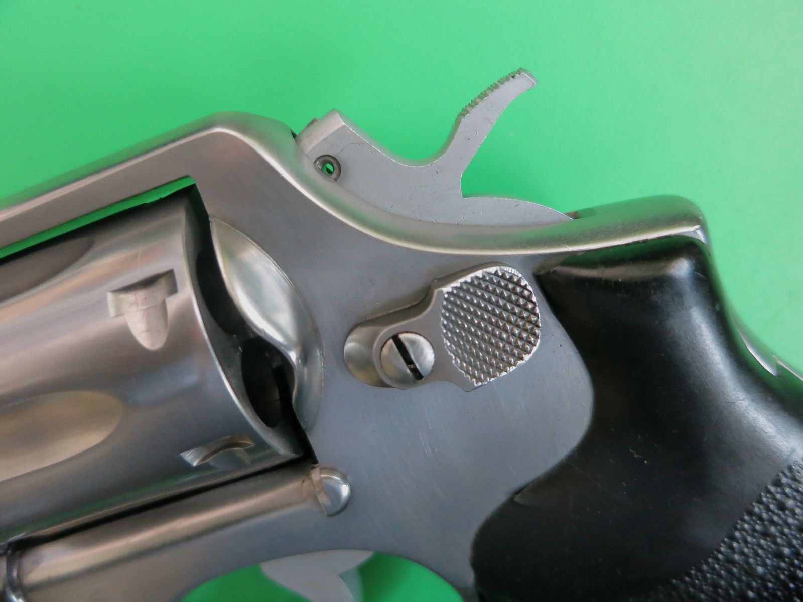 Smith&Wesson Mod. 64, .38 Special, 2" barrel, stainless, HOGUE-Monogrip, Fangschuß   #91