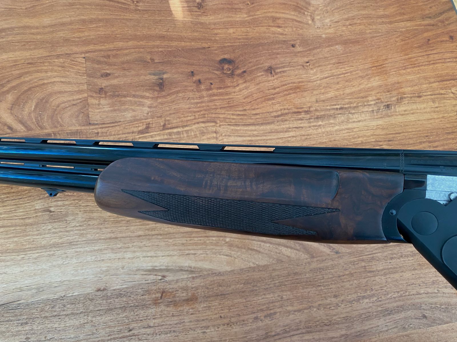 Brenner BF18 in schwarz, 12/76, Stahlschrotbeschuss