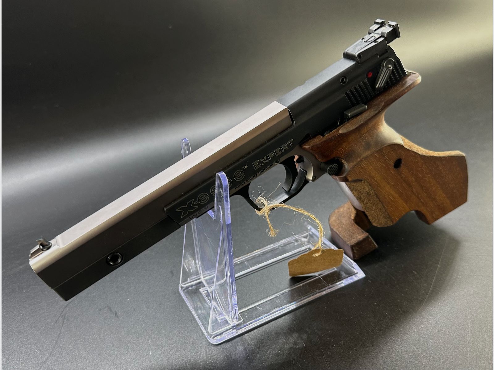 Demonstration weapon Hämmerli semi-automatic pistol XESSE SF Expert Black .22 lr