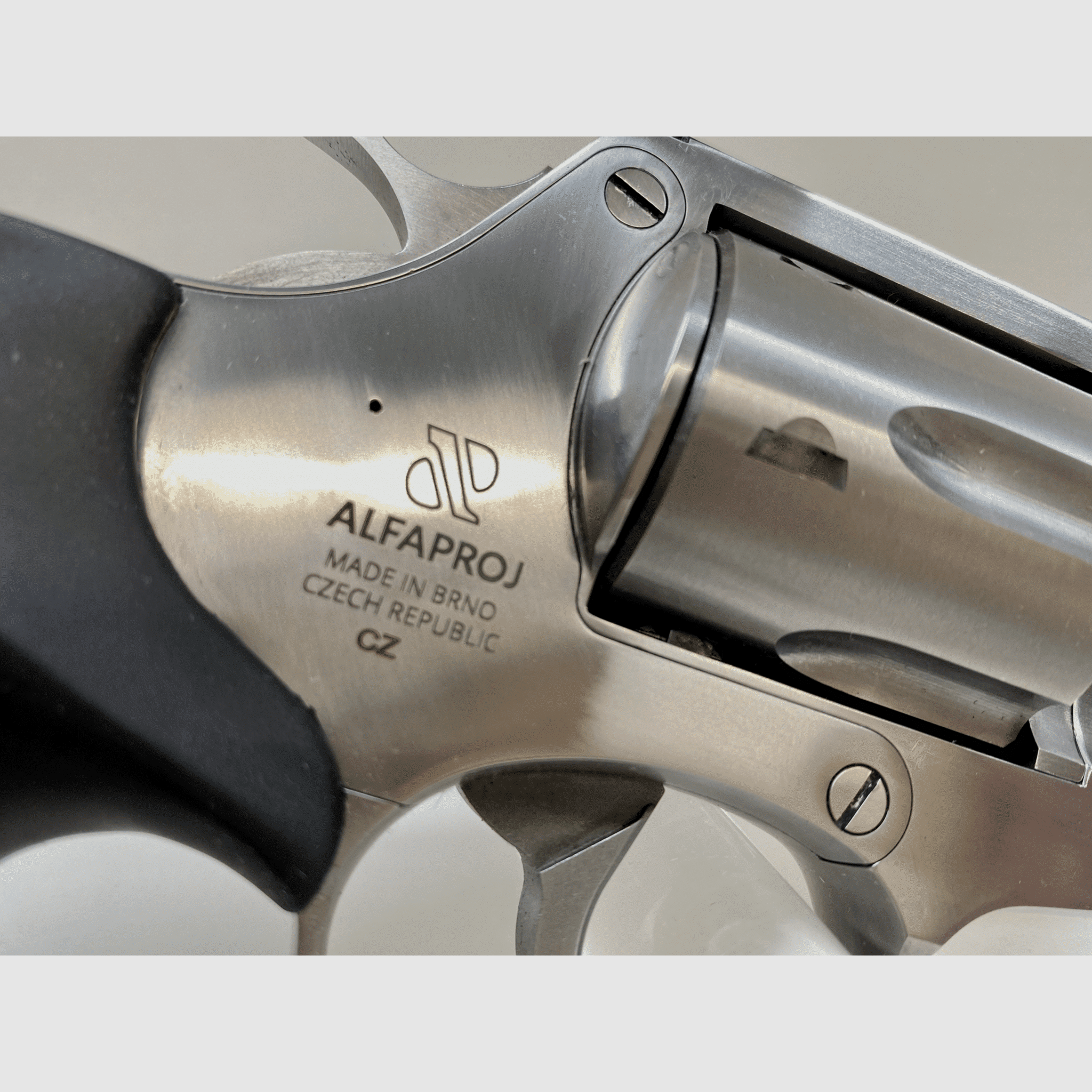 ALFA ProJ Steel stainless 3541 Revolver 4″ | .357 Mag.