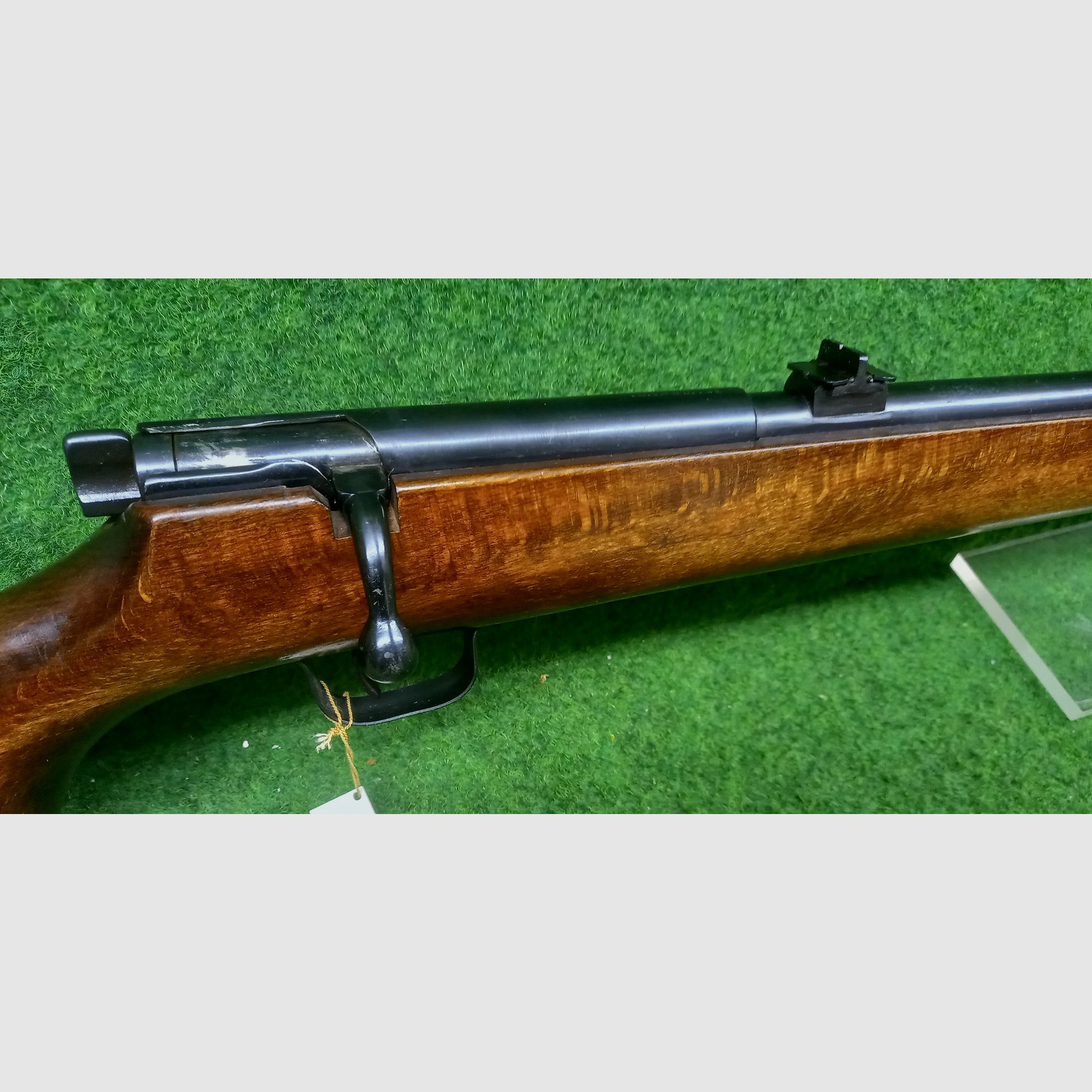 FR. Willh. Heym Carabina de entrenamiento Zoll Calibre 4mmRF Largo.