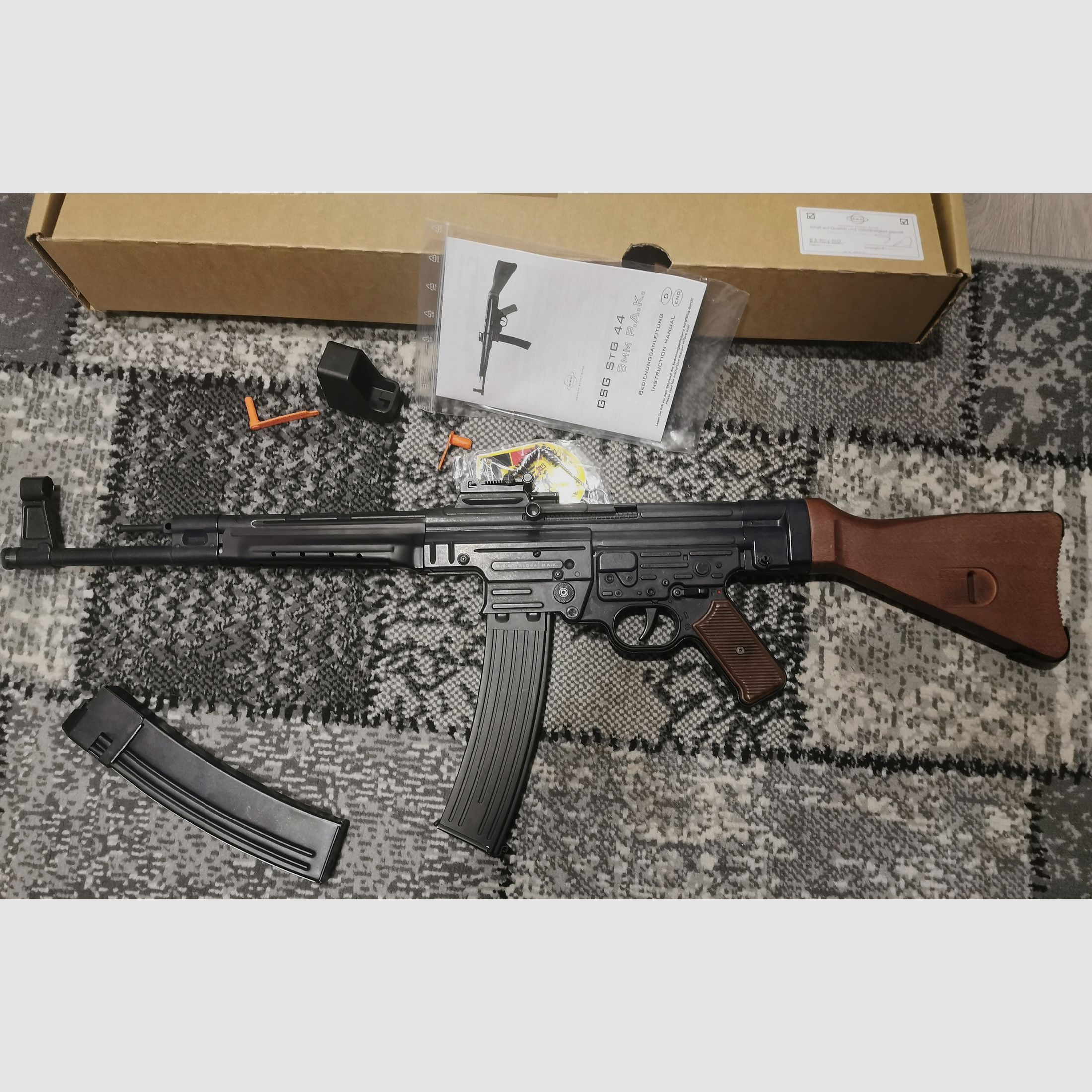 GSG StG 44 Schreckschussgewehr 9 mm P.A.K. Vollmetall Echtholz