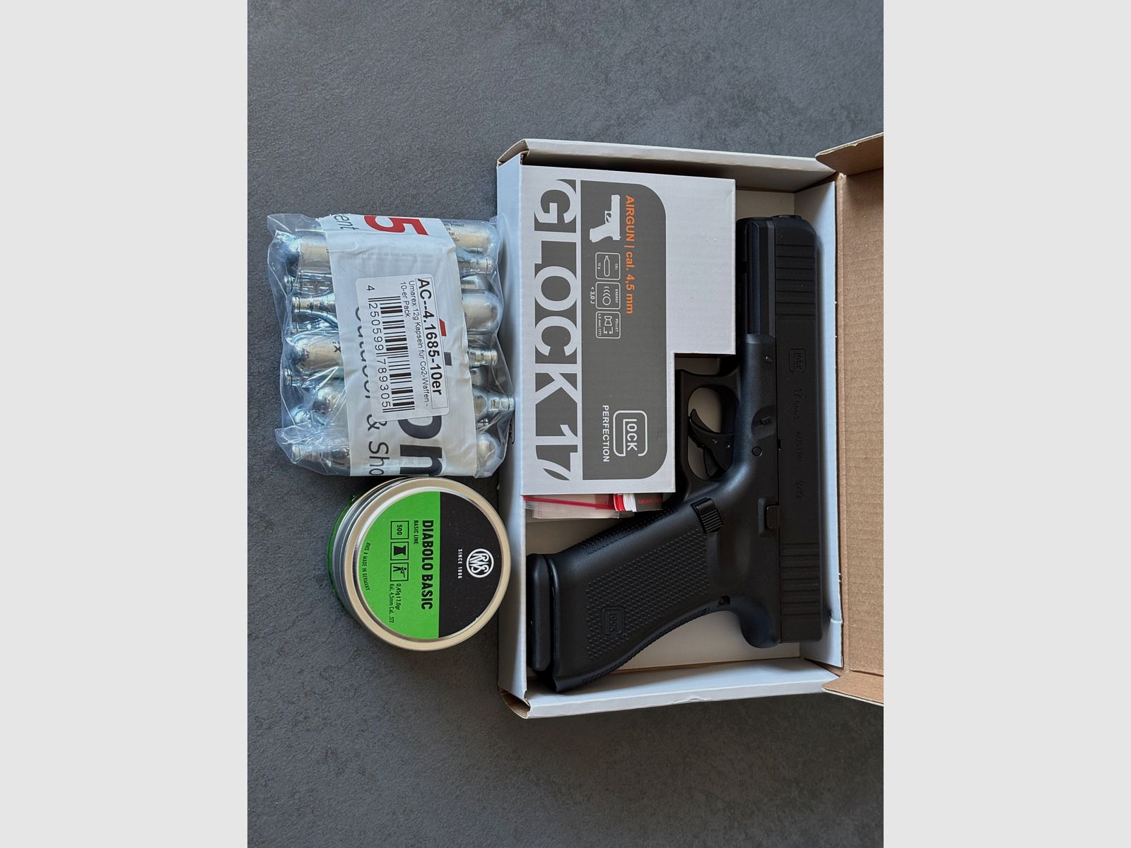 GLOCK 17, Gen5, Co2-Pistole, Kaliber 4,5mm, Diabolo Blowback(P18) SET !! NEU und OVP, Bild 3 von 8