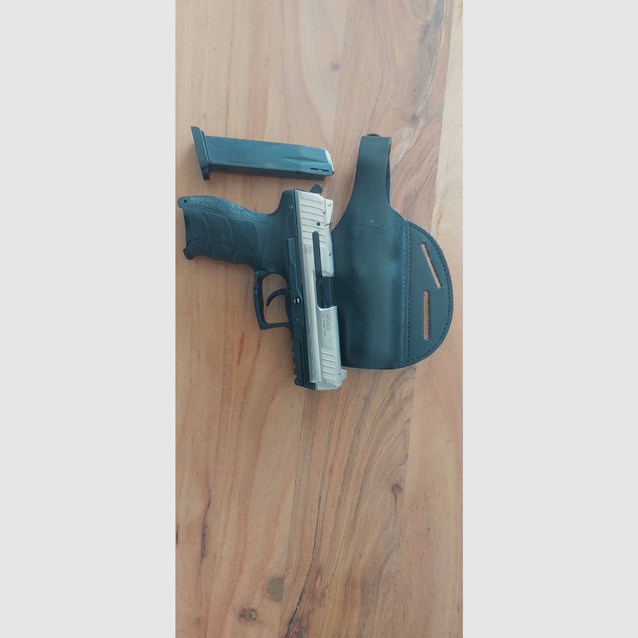 TOP Heckler & Koch P30 / Edition nichelata / Acciaio pieno / Calibro 9 mm P.A.K. in VENDITA!, immagine 4 di 6