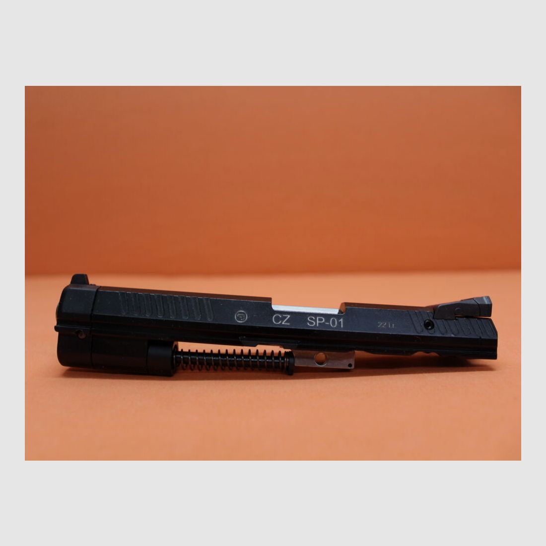 Sistema intercambiabile CZUB .22lr CZUB CZ 75 SP-01 Kadet adattatore canna 118mm/magazzino di riserva (.22lfB/.22L.R.)