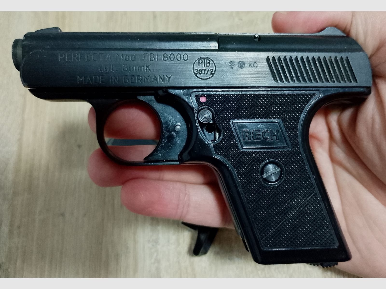 Reck FBI 8000 Kal. 8 mm Knall im PTB 387/2