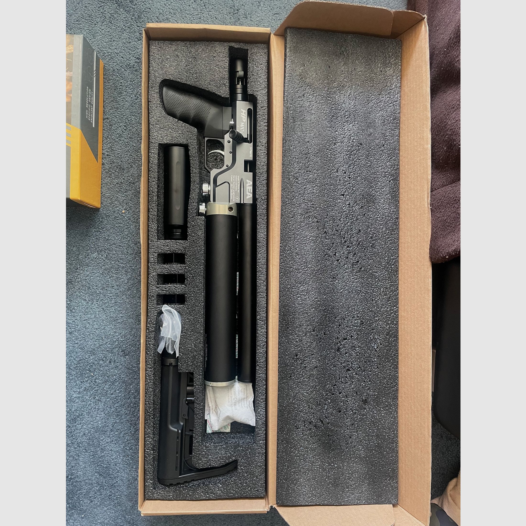 HP MAX AEA 9mm con suppressore e accessori, immagine 1 di 7