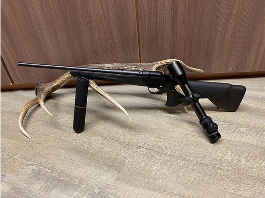 Blaser R8 Ultimate, z Zeiss Victory V8 1,8-14x50 M, z szyną