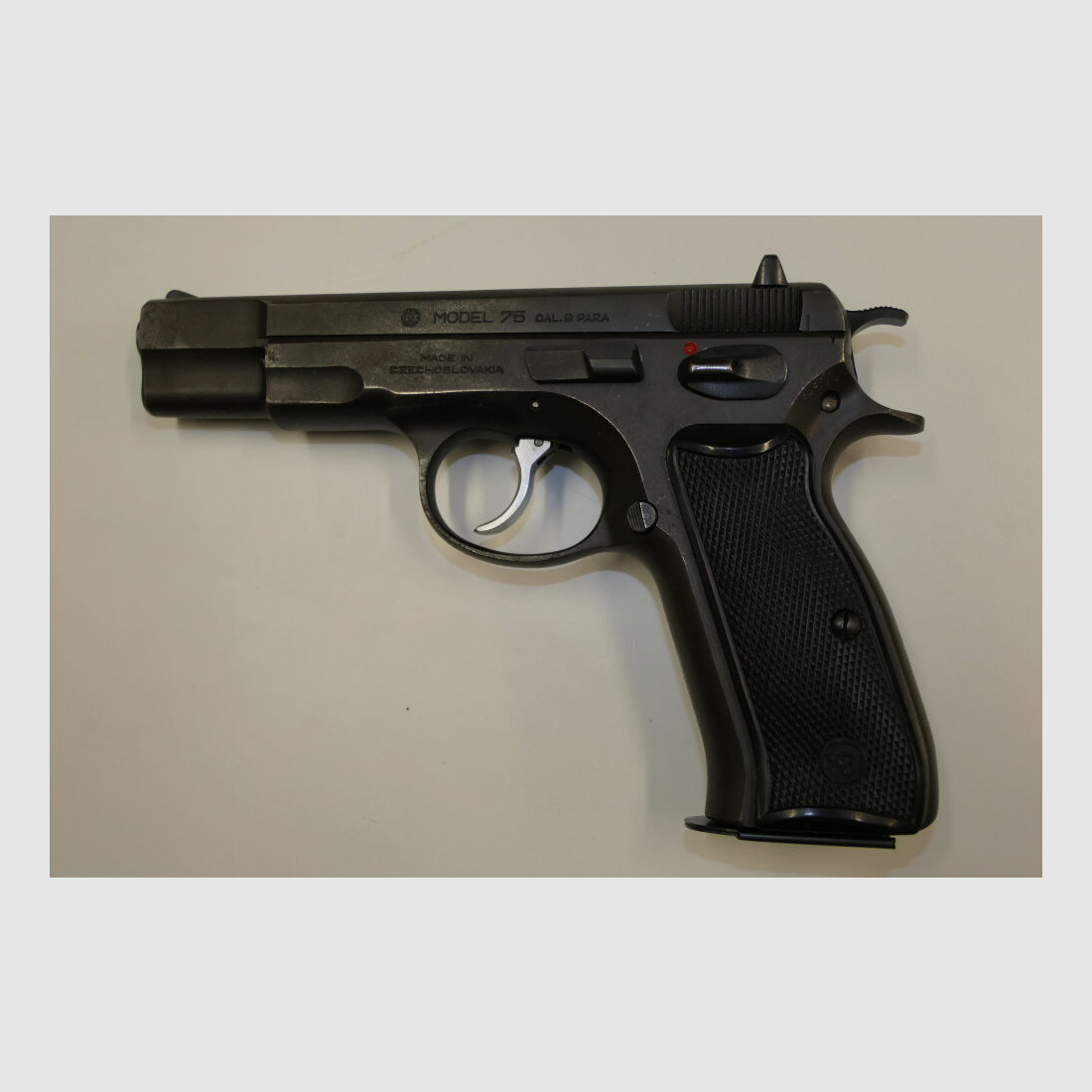 CZ	 Halbautomatische Pistole, CZ75, 9x19mm; 9mm Para; 9mm Luger