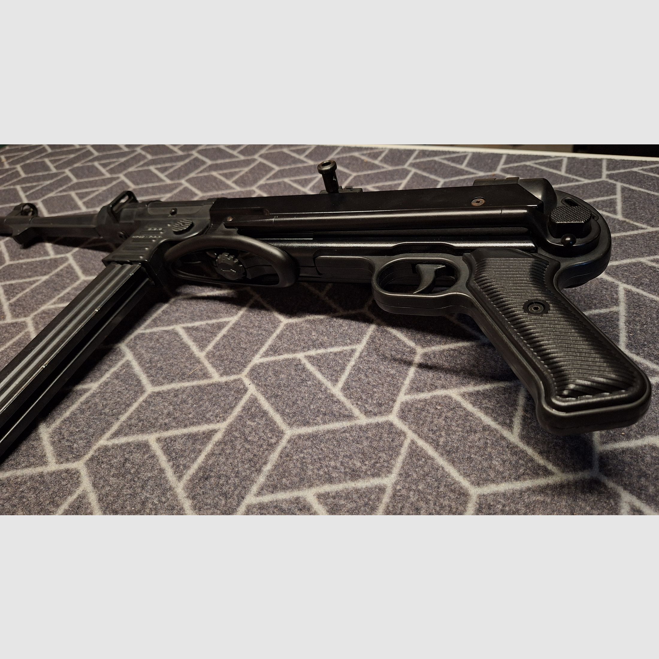 MP40 G.S.G. Pistolet maszynowy z sygnałem 9 mm P.A.K.