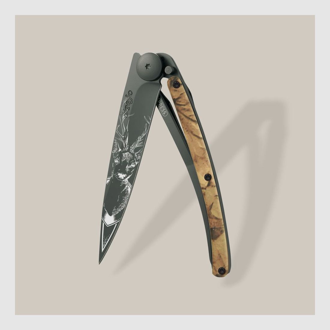 Deejo 37g, Camo Braun / Hirsch