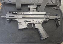 Pistola semiautomática B&T APC9 K G Pro con culata telescópica, calibre 9mm