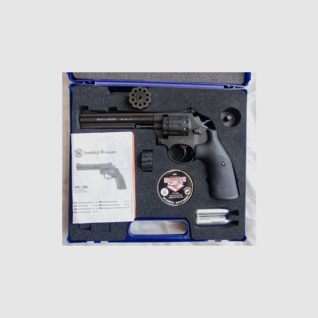 CO2-Revolver Smith & Wesson, Mod. 586, gut erhalten, incl. Zubehör, AB 1,--EUR STARTGEBOT!