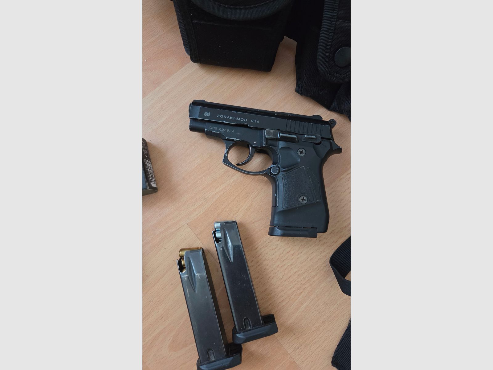 Zoraki 914 Schreckschusspistole 9mm P.A.K. – Compleetset met veel accessoires