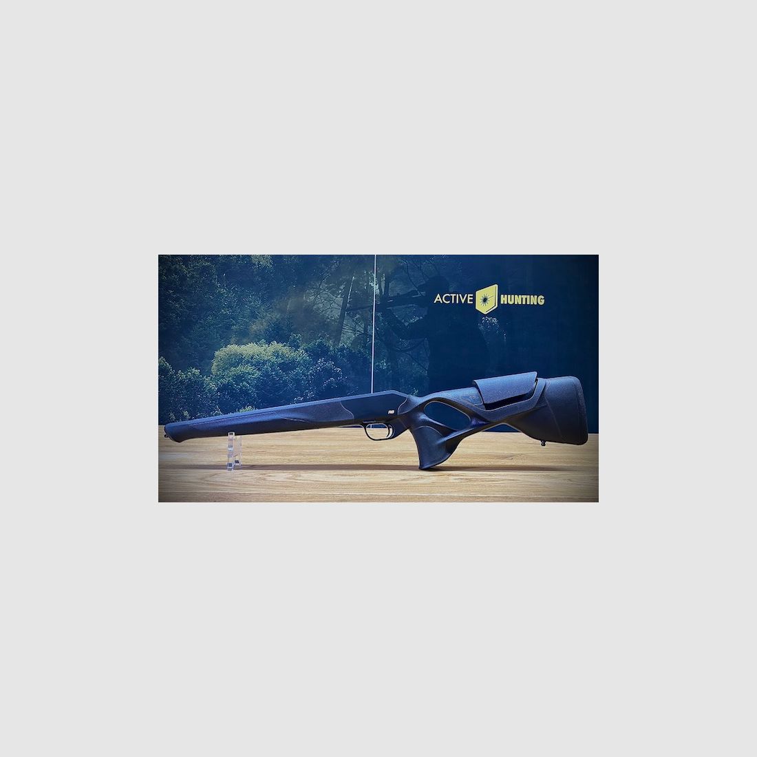 Blaser R8 Ultimate Schäftung / Schwarz-Braun / 17mm Kontur / verstellbarer Schaftrücken