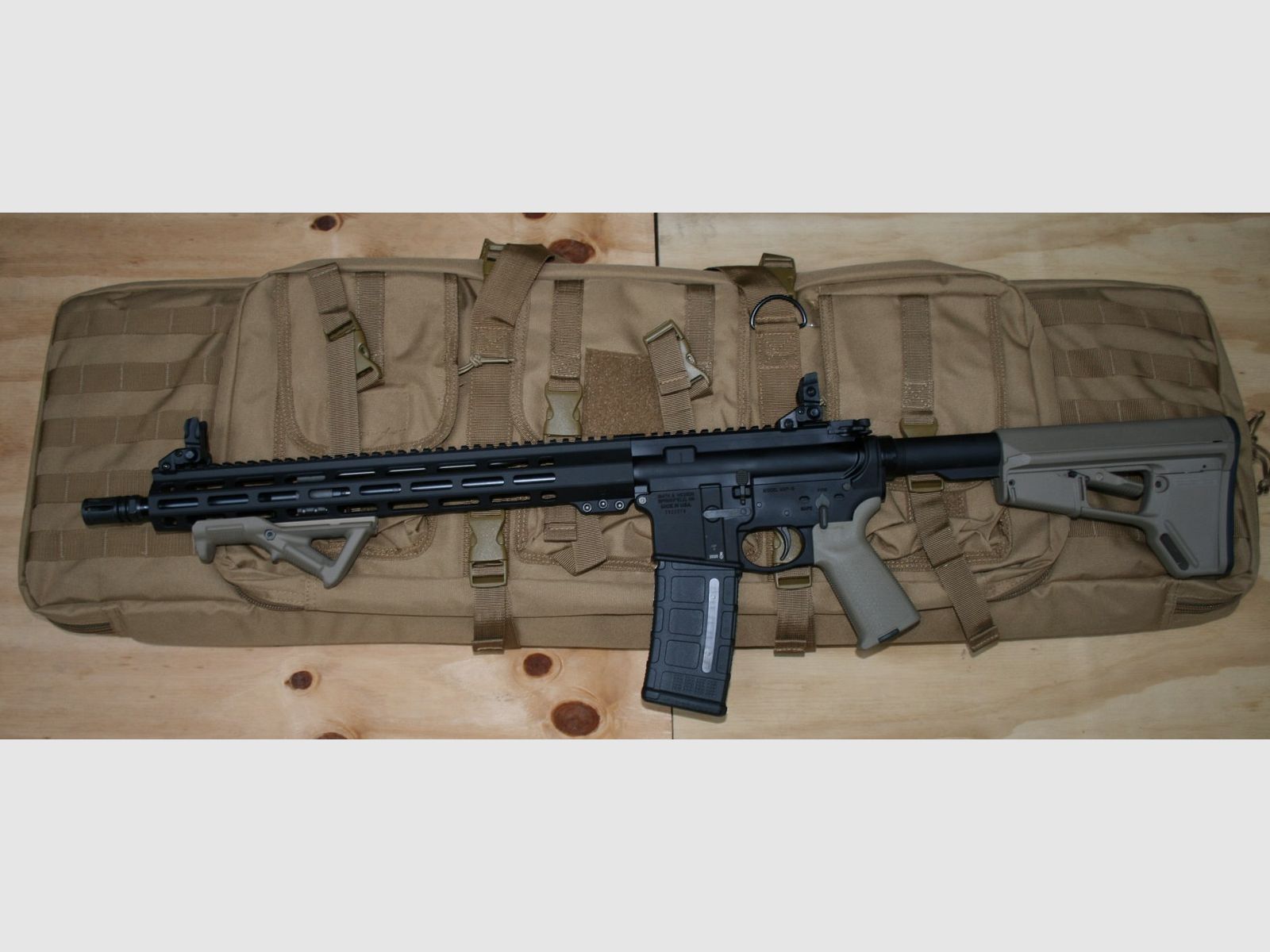 Smith & Wesson MP15 Sport III Mag-Tac Sable 16" Kal.223 Rem, Bild 1 von 6