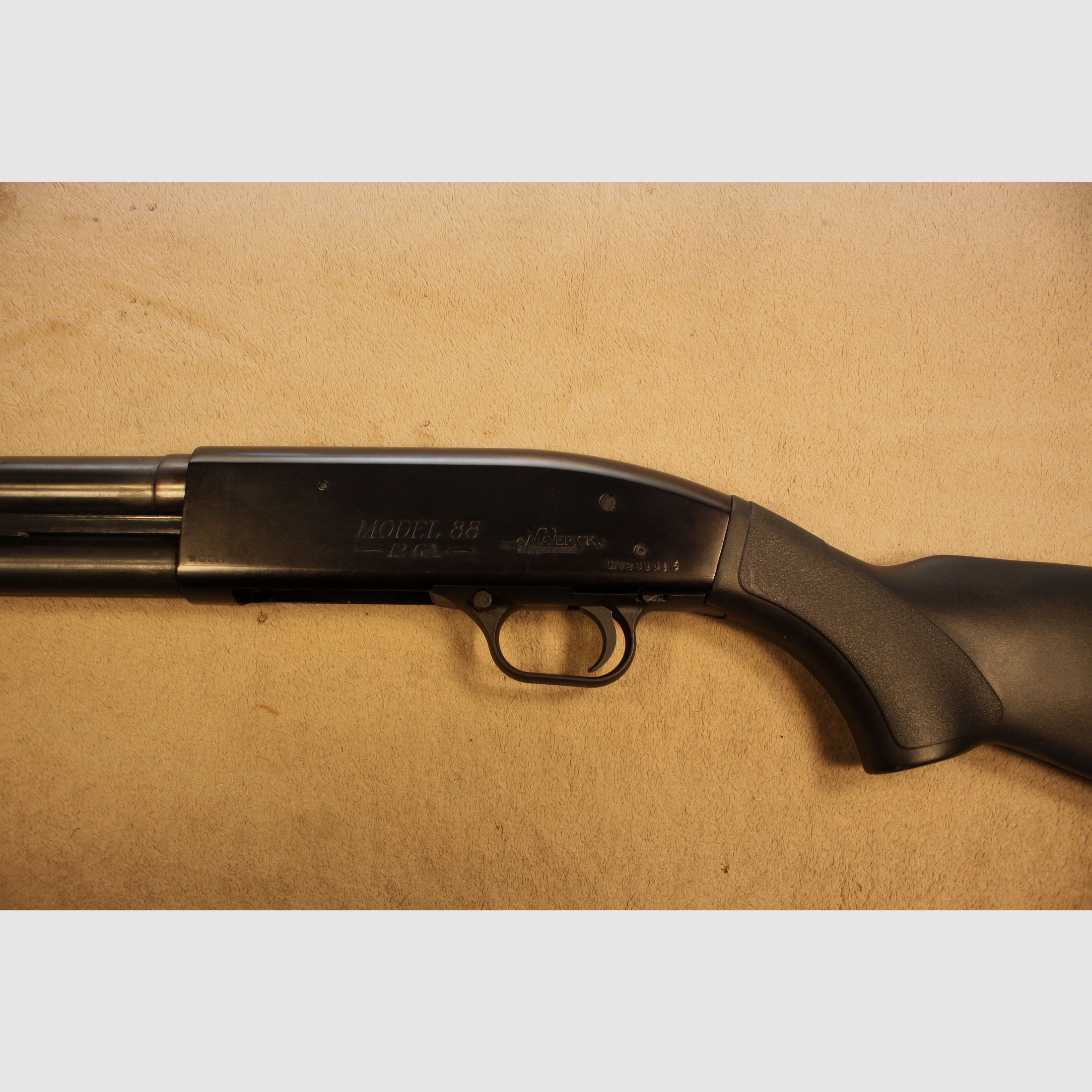 Mossberg Maverick mit 26 Zoll Lauf.
