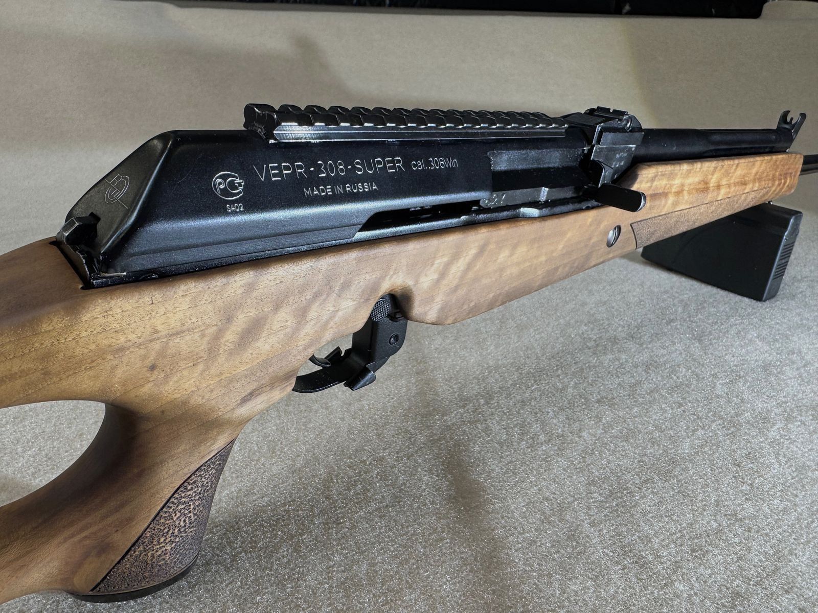 Self-loading Molot Vepr Super in caliber .308 Win.
