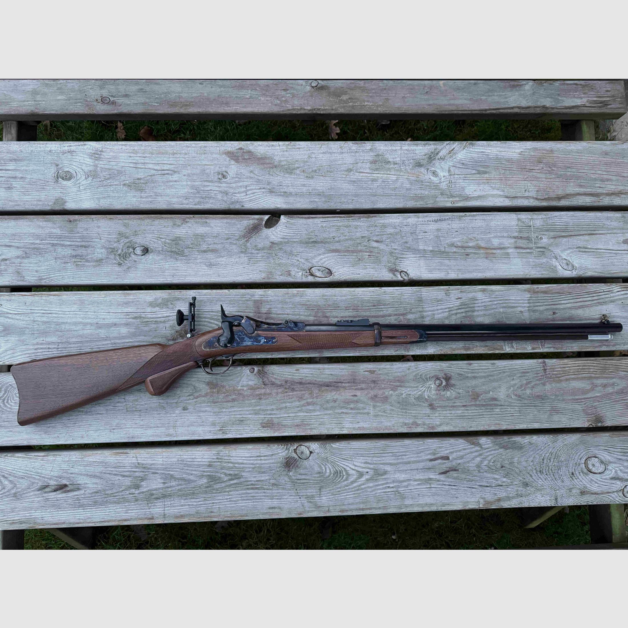 Single-shot rifle Pedersoli Officer Trap Door .45-70 Gov.