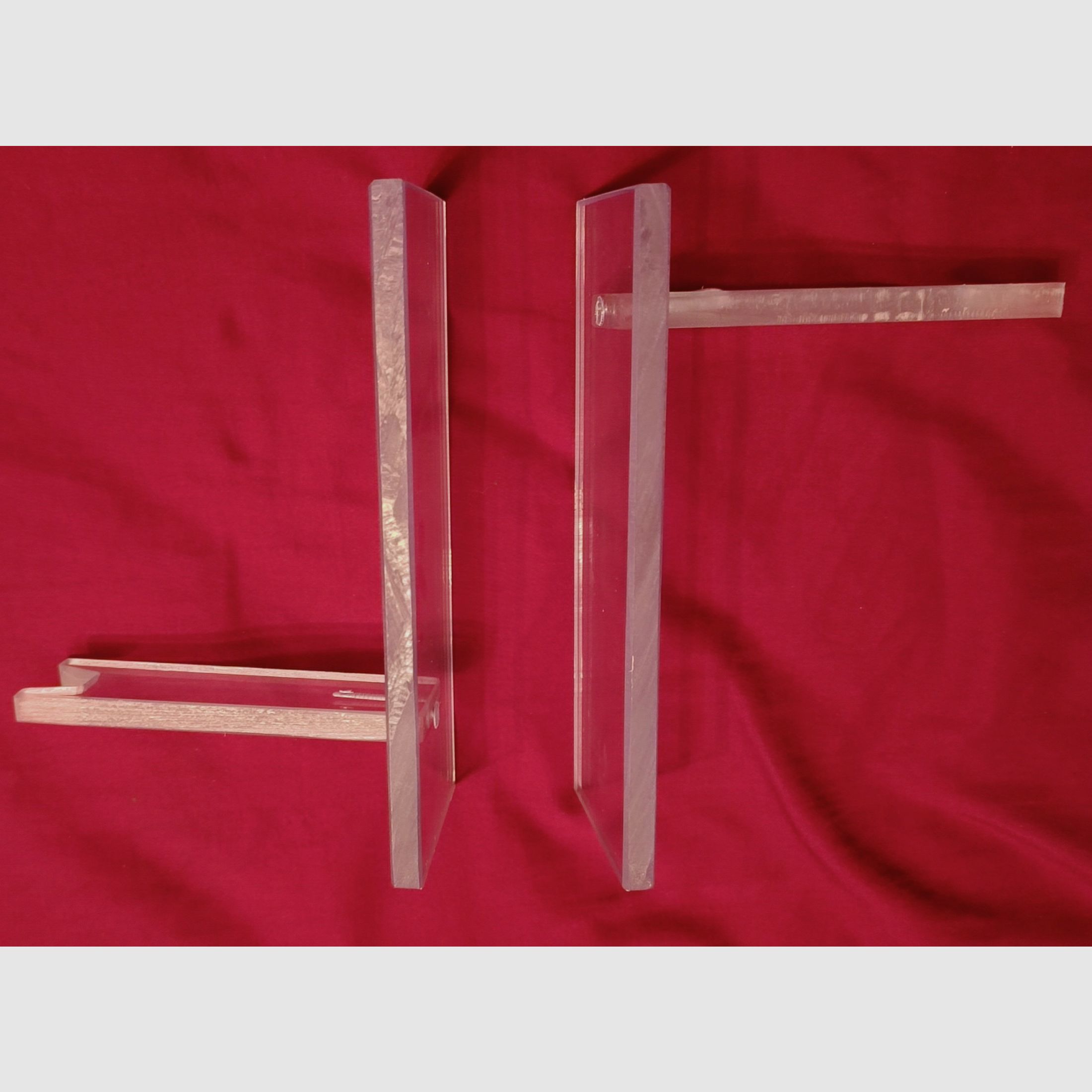 2x stojak na rewolwery (plexi)