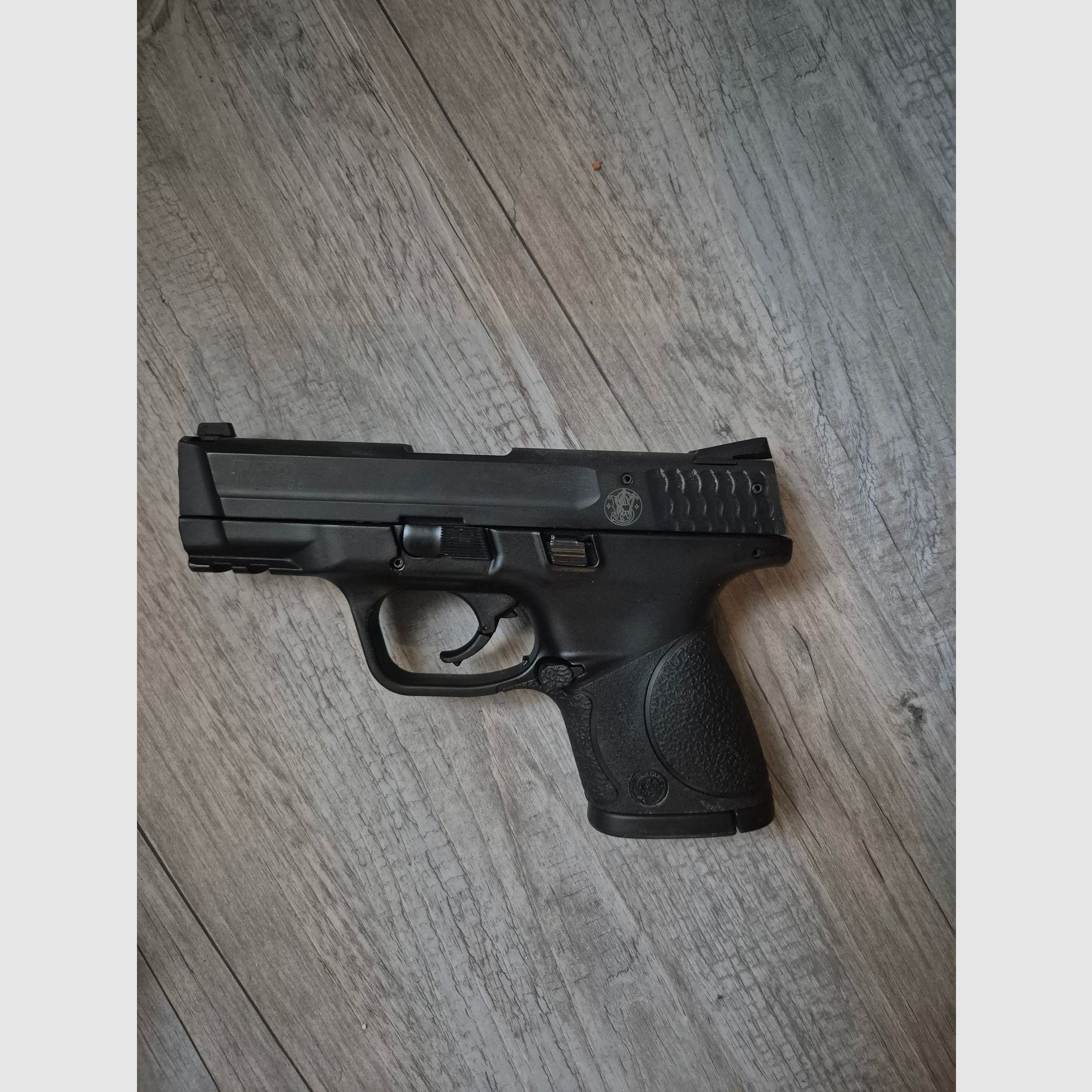 Smith&Wesson M&P 9c inklusive Holster