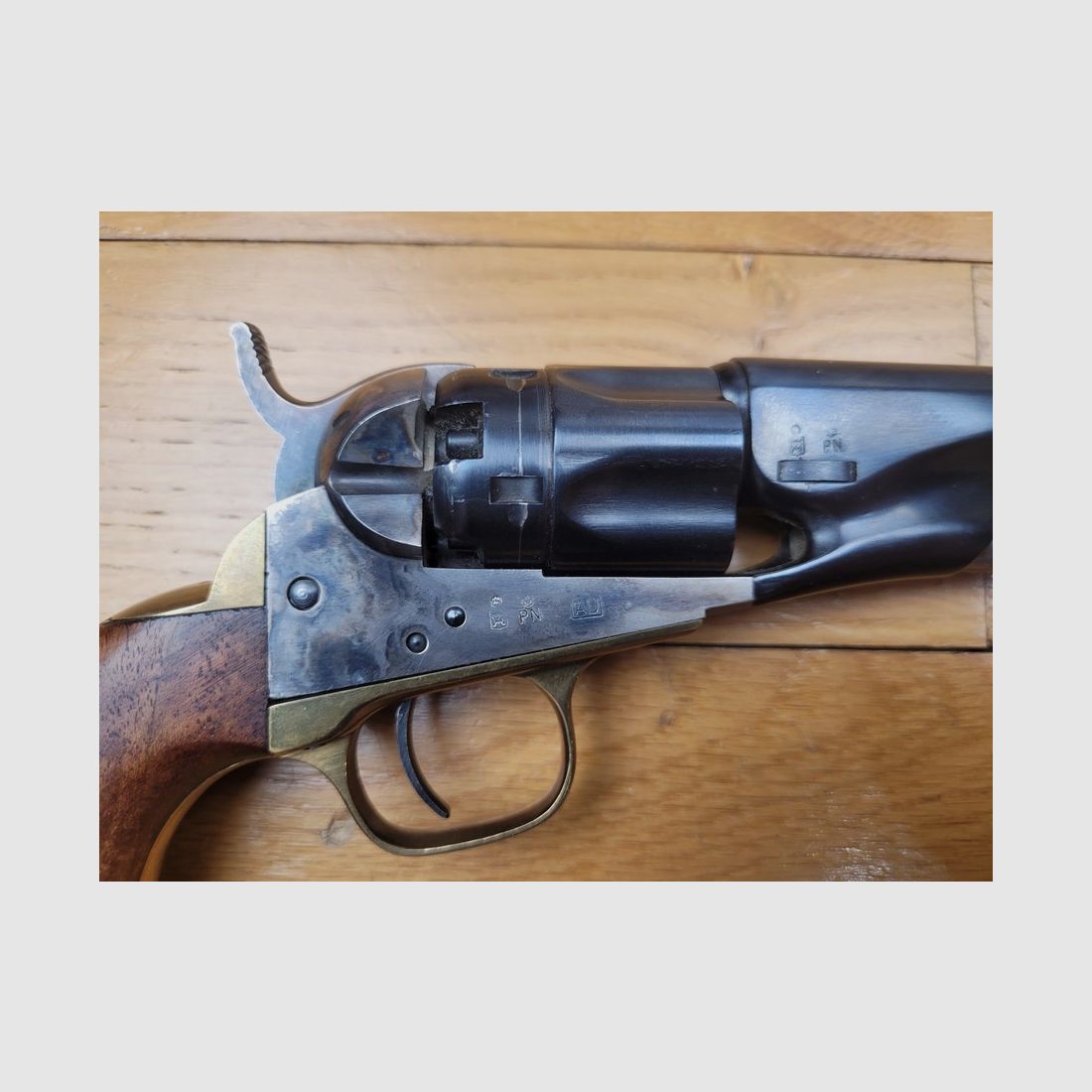 Schöner Colt Revolver mit Schwarzpulver – Modell 1862 Police – Herstellung Uberti – 5 Schuss – Kaliber 36 – gute Verarbeitung aus den 80er Jahren – sehr guter Zustand, Bild 1 von 15