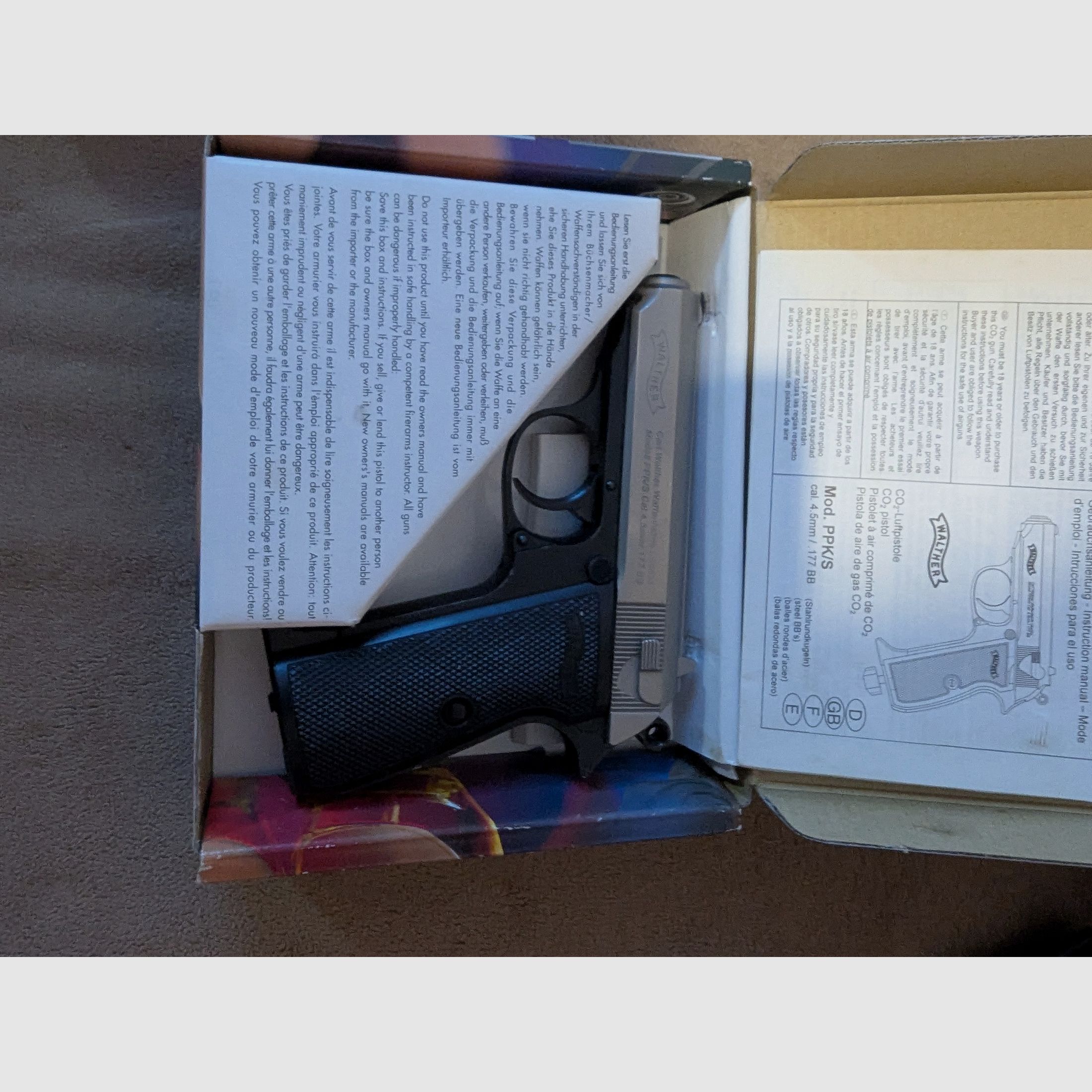 Pistolet CO2 Walther ppk/S 4,5mm avec plowback avec carton d'origine