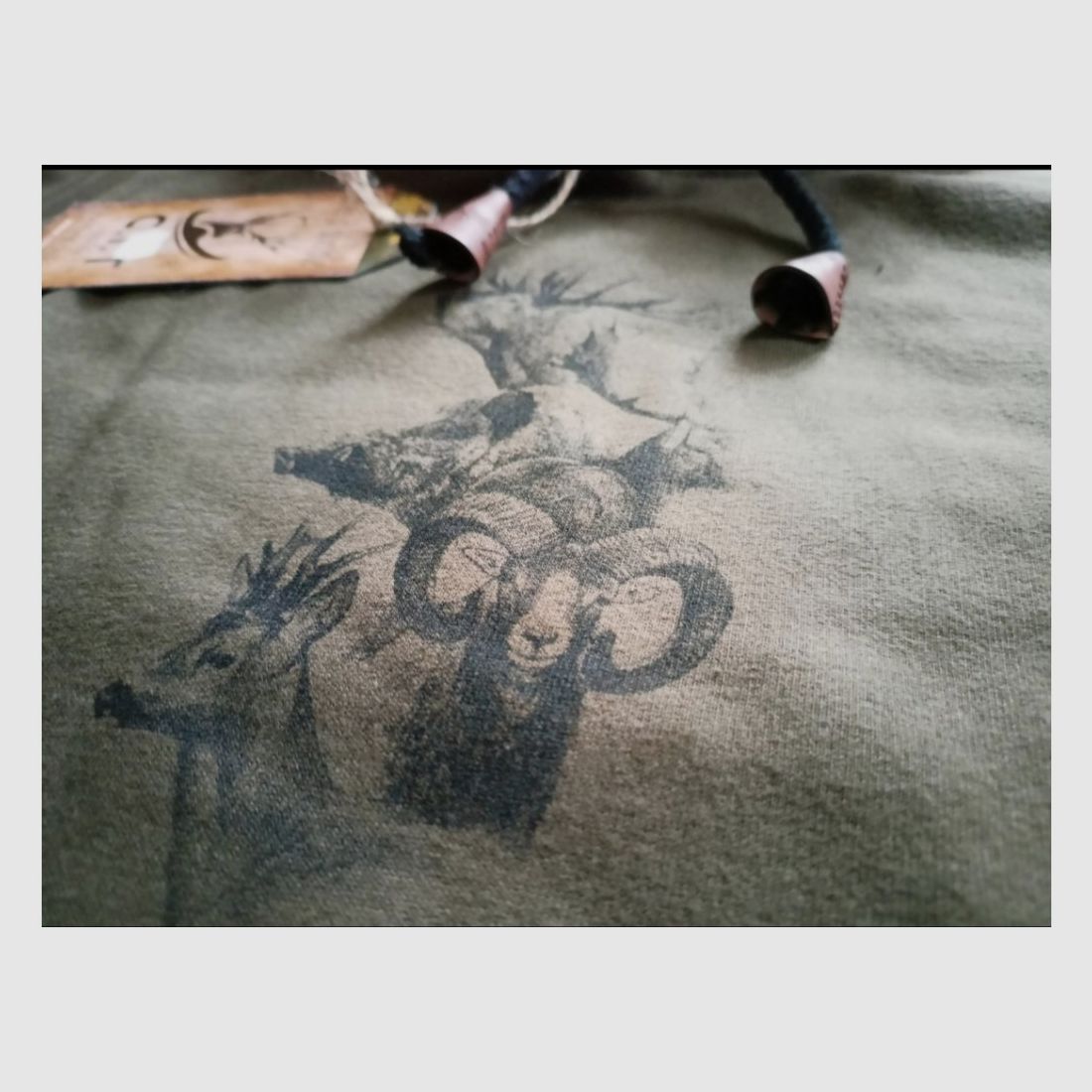 Hoodie sweater with hunting motif, image 6 of 6