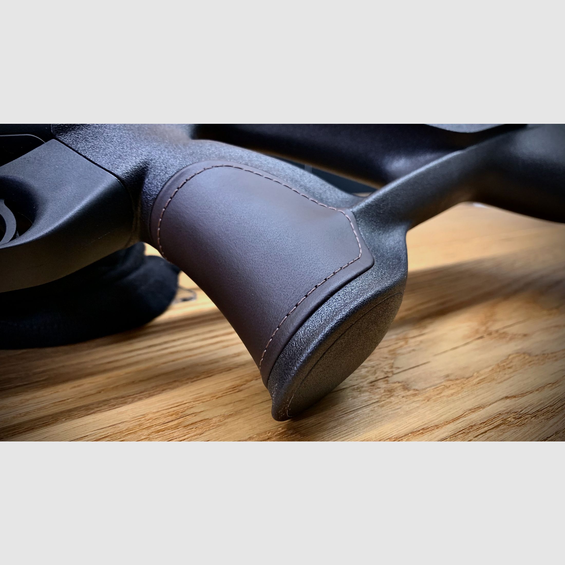 Blaser R8 Ultimate Silence Leder /.308 Win / 42cm LL / inkl. Swarovski Z8i 2-16x50 SR und BSM