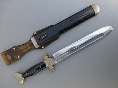 Dolch DRK Hewer from Ww2