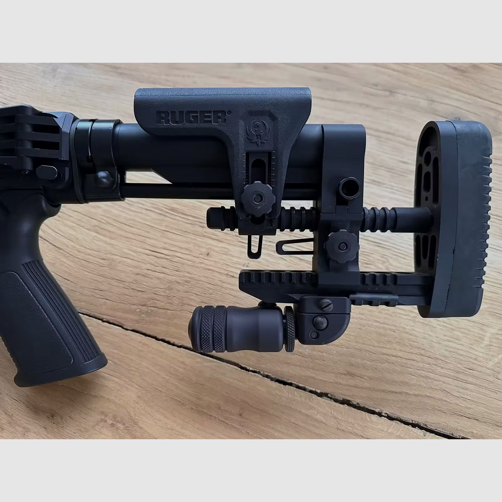 B&T Accu-Shot Monopod-PRM S, BT12-QK na przykład RPR