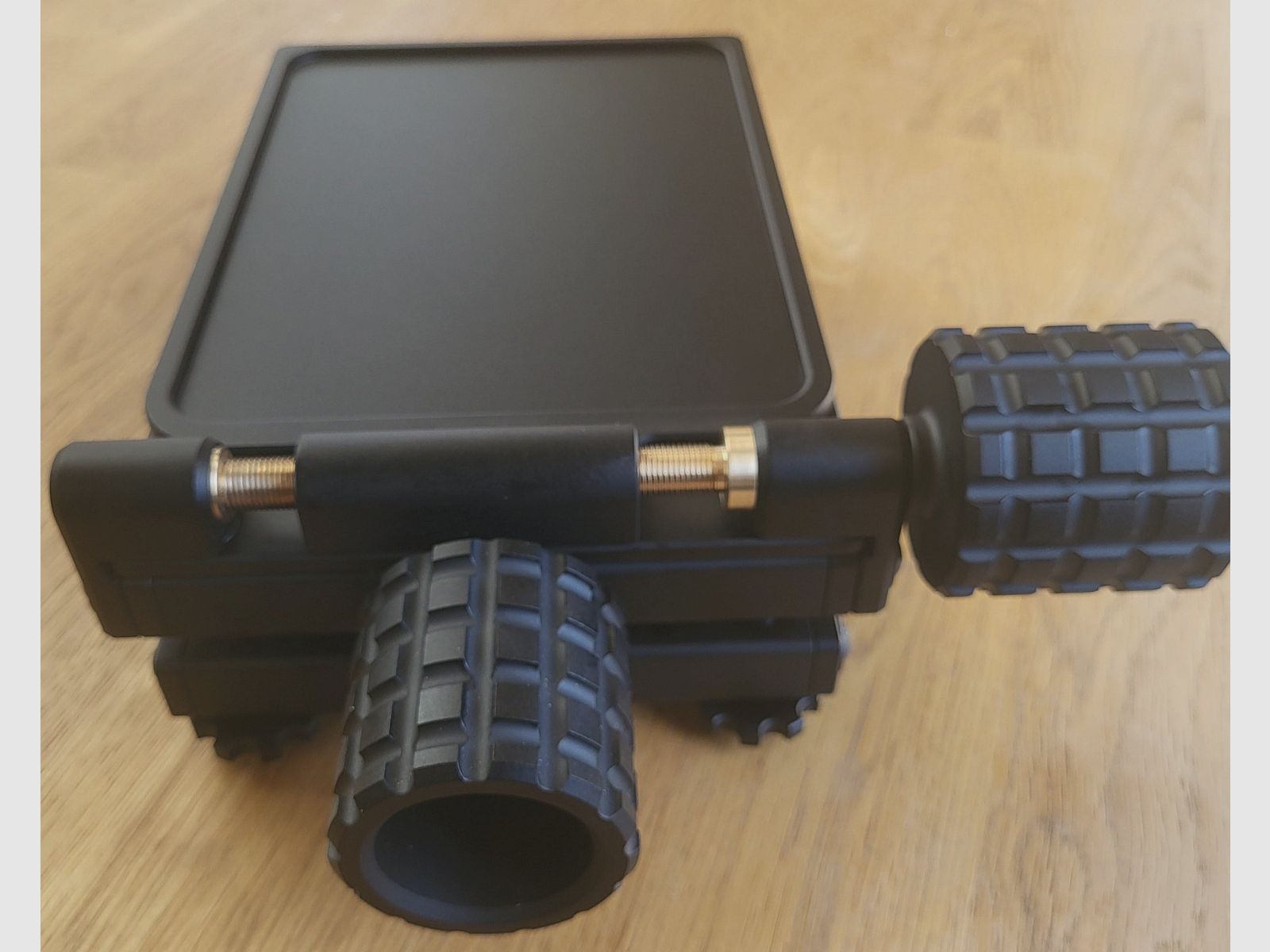 Bears Adjustable Lifter for your Rearbag with Side Adjustment