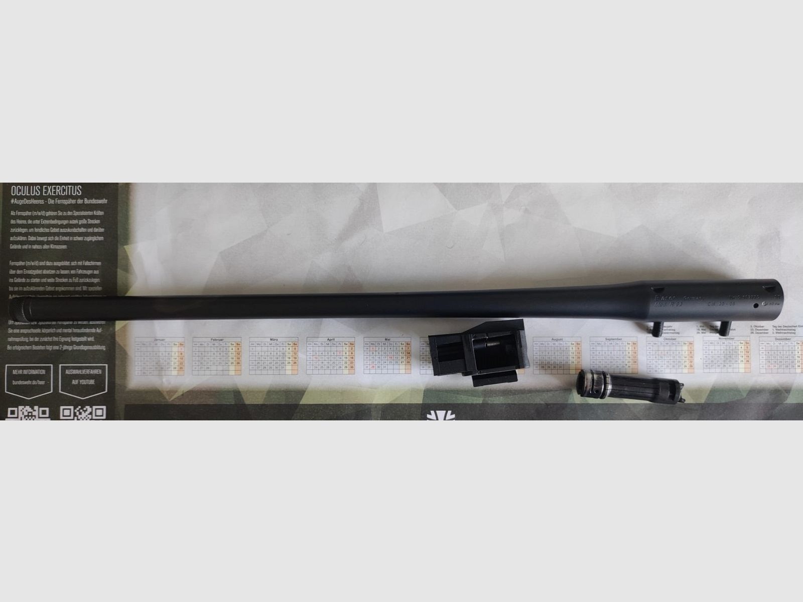 Blaser R93  Wechsellauf Kaliber 30-06 mit Mündungsgewinde M15x1, Verschlusskopf und Magazin.