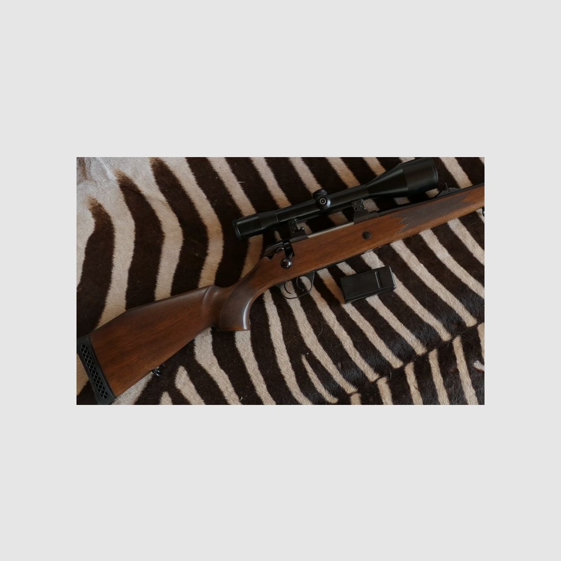 Repetierbüchse Voere Titan II 8x68S Voerenbach mit deutschem Stecher