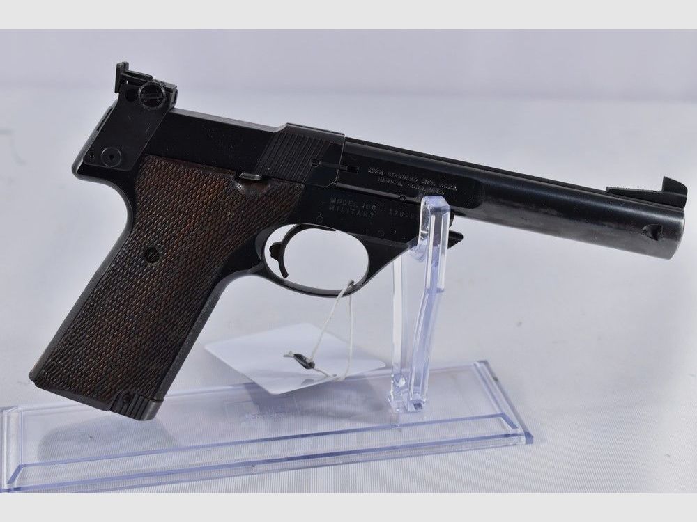 Wysoki standard 106 wojskowy