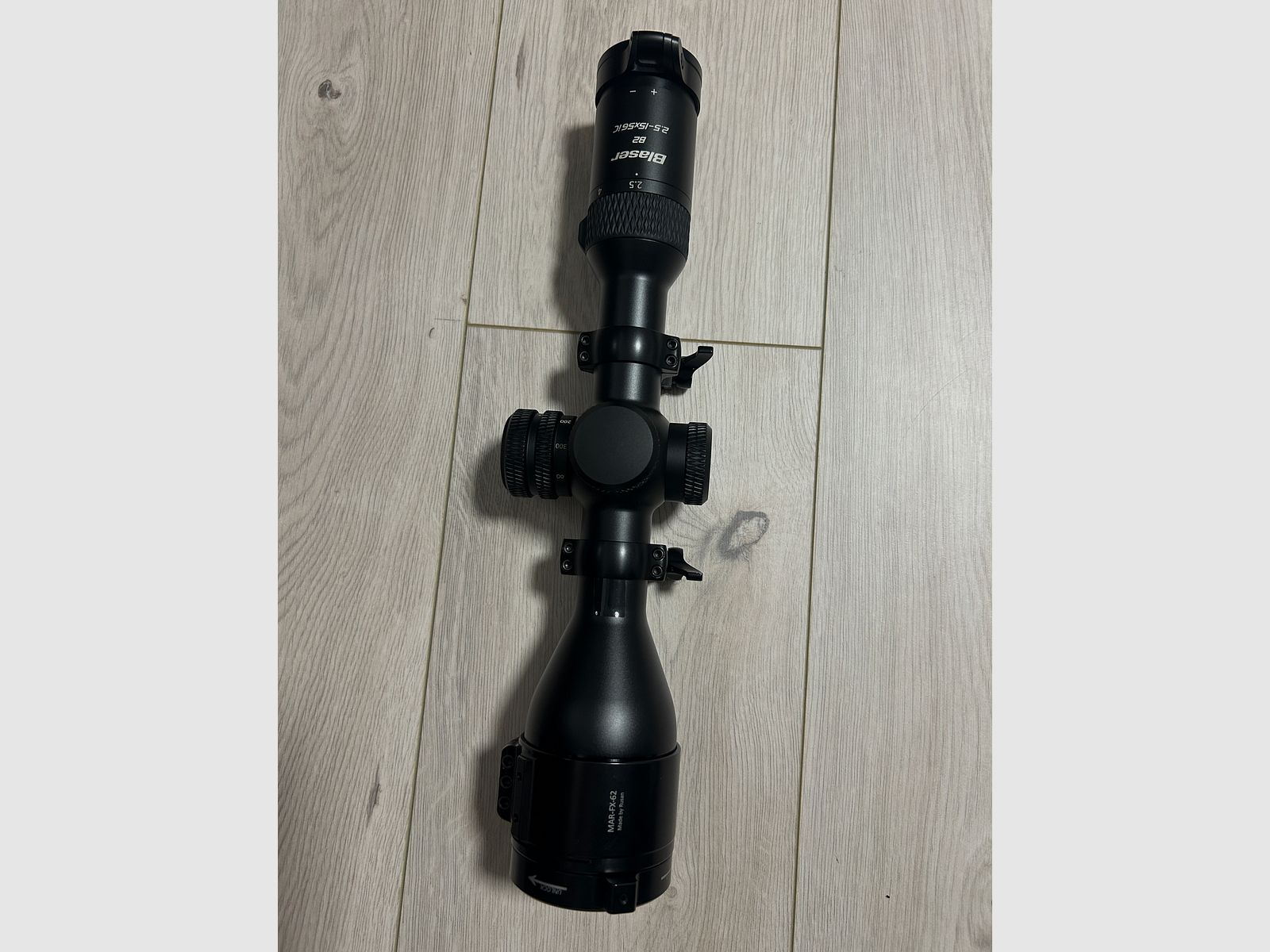 Blaser B2 2,5-15x56 Zielfernrohr + Zubehör