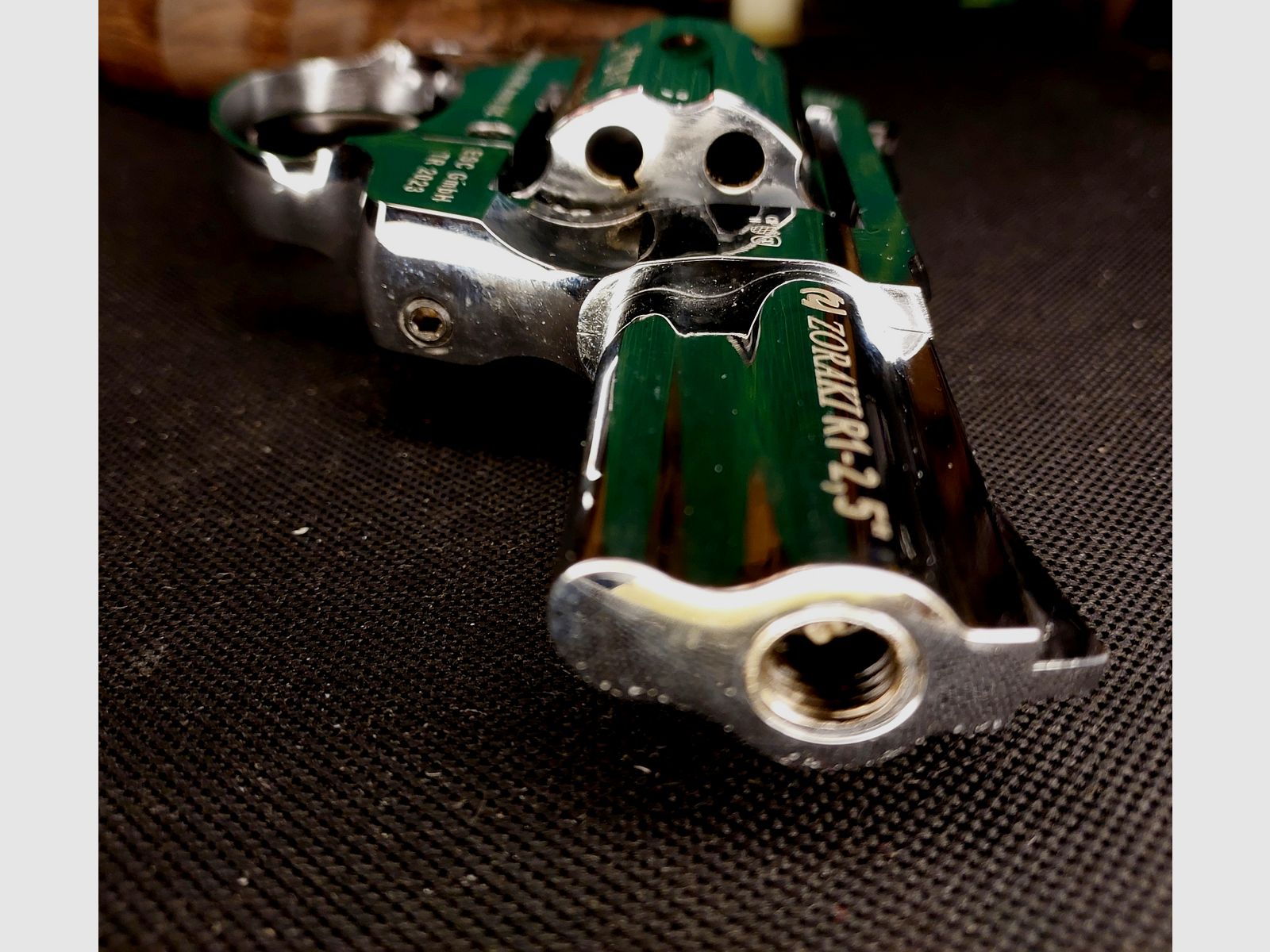 Zoraki R1 2,5 pouces Chrome avec poignées en bois Revolver Cal. 9mm R.K. (PTB 1022)