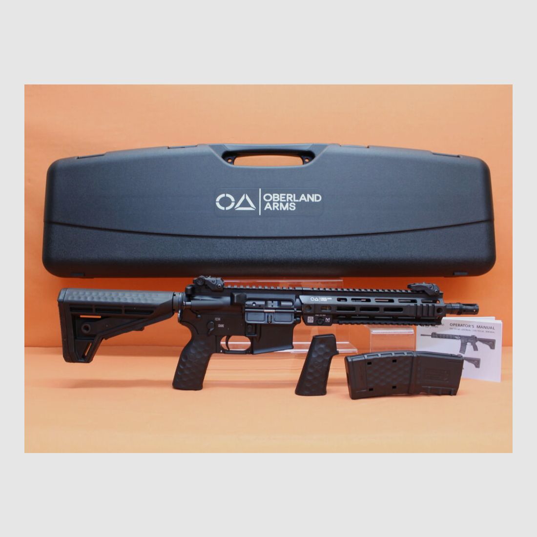 Oberland Arms Ha. Fucile .300AAC Blackout Oberland Arms OA-15 M10 Sistema AR-15 canna da 10,7" / M-LOK / calcio scorrevole